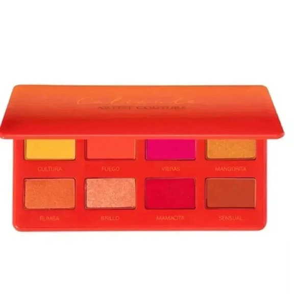 Artist Couture - Caliente Palette - Picture 2 of 3